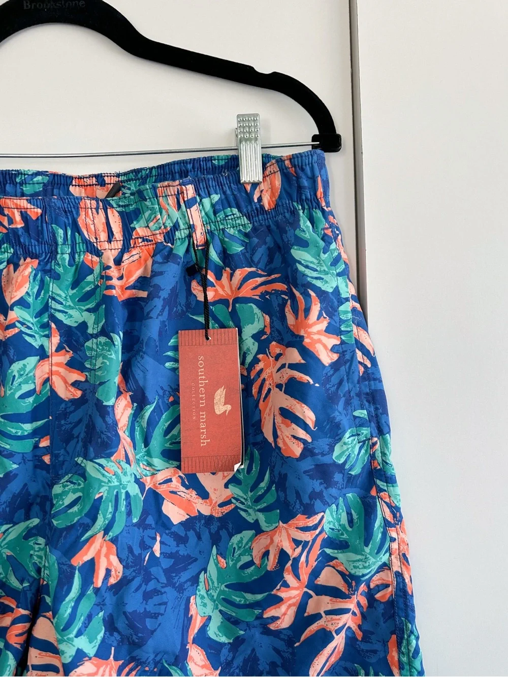 Southern Marsh Men's Blue Tropical Print Swim Trunks • Size Medium